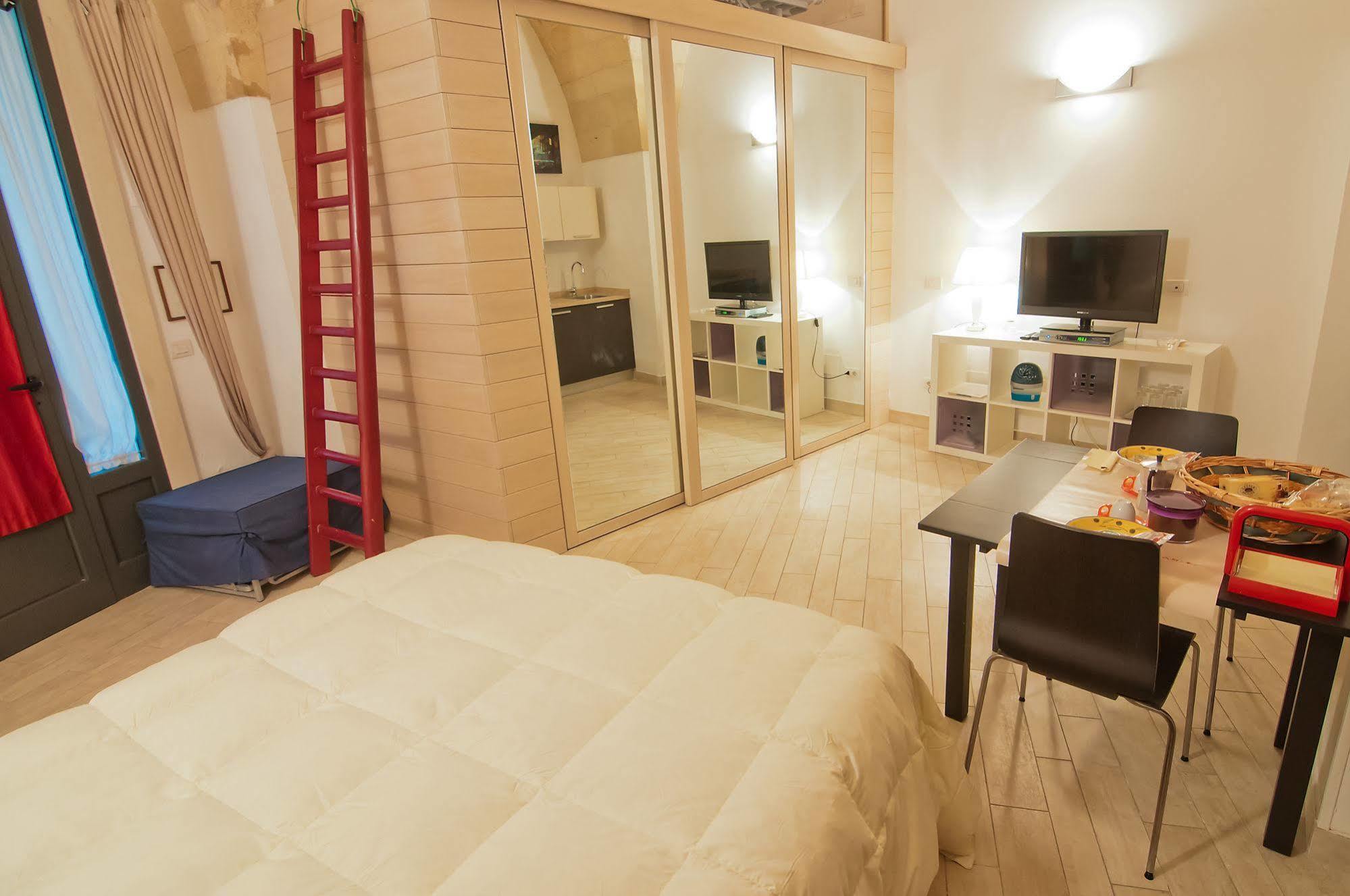 Tito Schipa B&B Lecce Exterior photo
